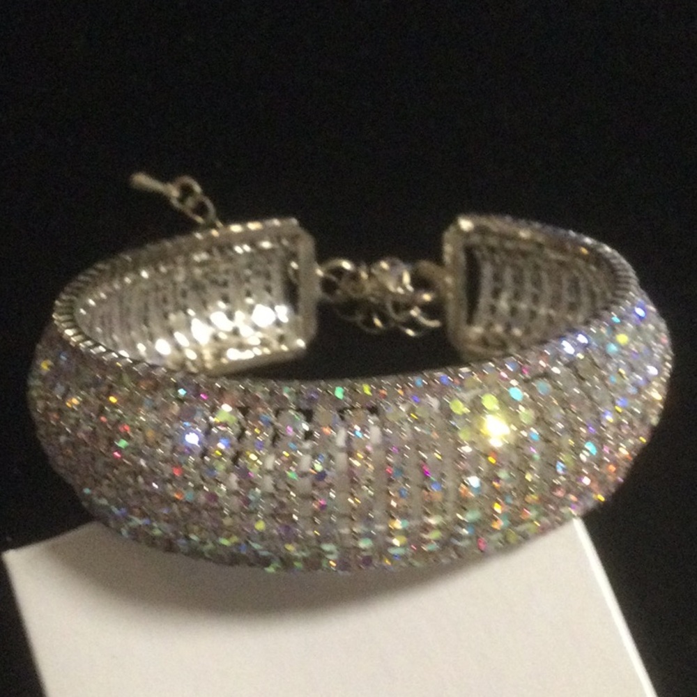 Sparkling Rhinestone Bracelet - Picture 3 of 8